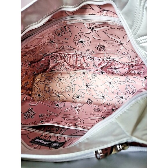 Lug Tempo Tote Metallic Silver Trolley Sleeve Padded Handles Cell Phone Pocket - Picture 14 of 16